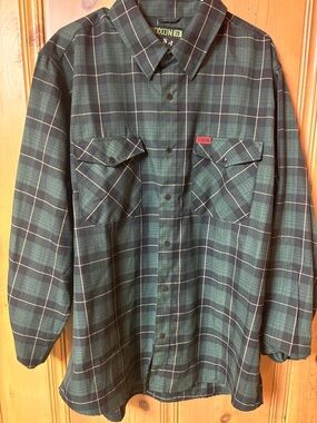 DIXXON xxl the Ornament Dark Green and Black Plaid Button-Front Shirt